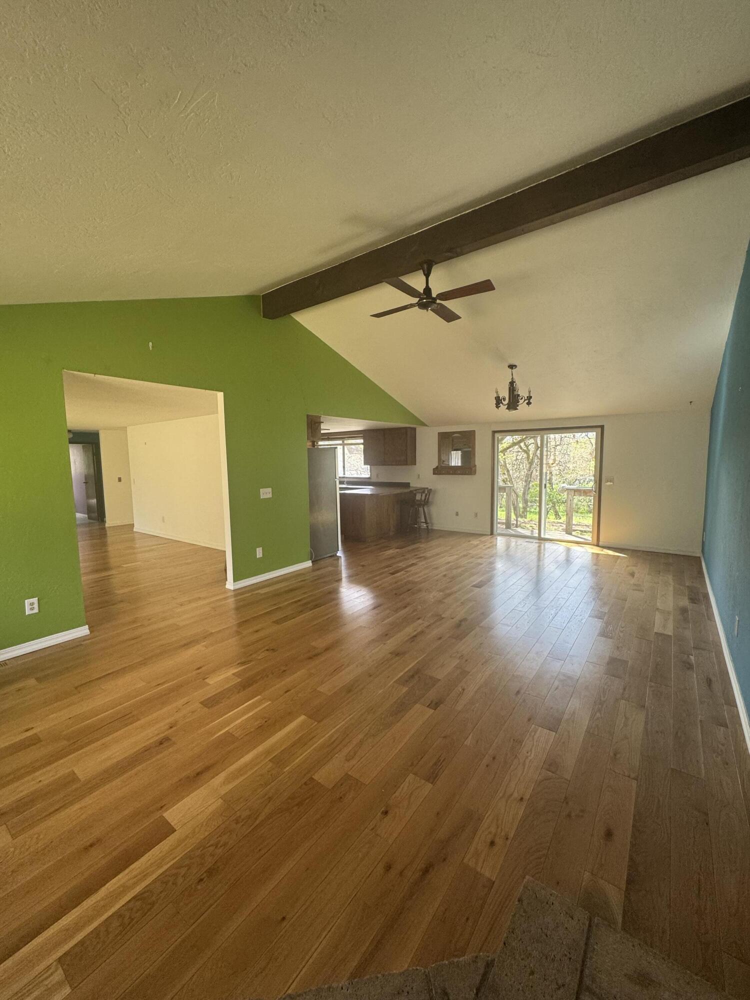 15 Twin Oaks Road Jacksonville, OR 97530 - Photo 8 of 26