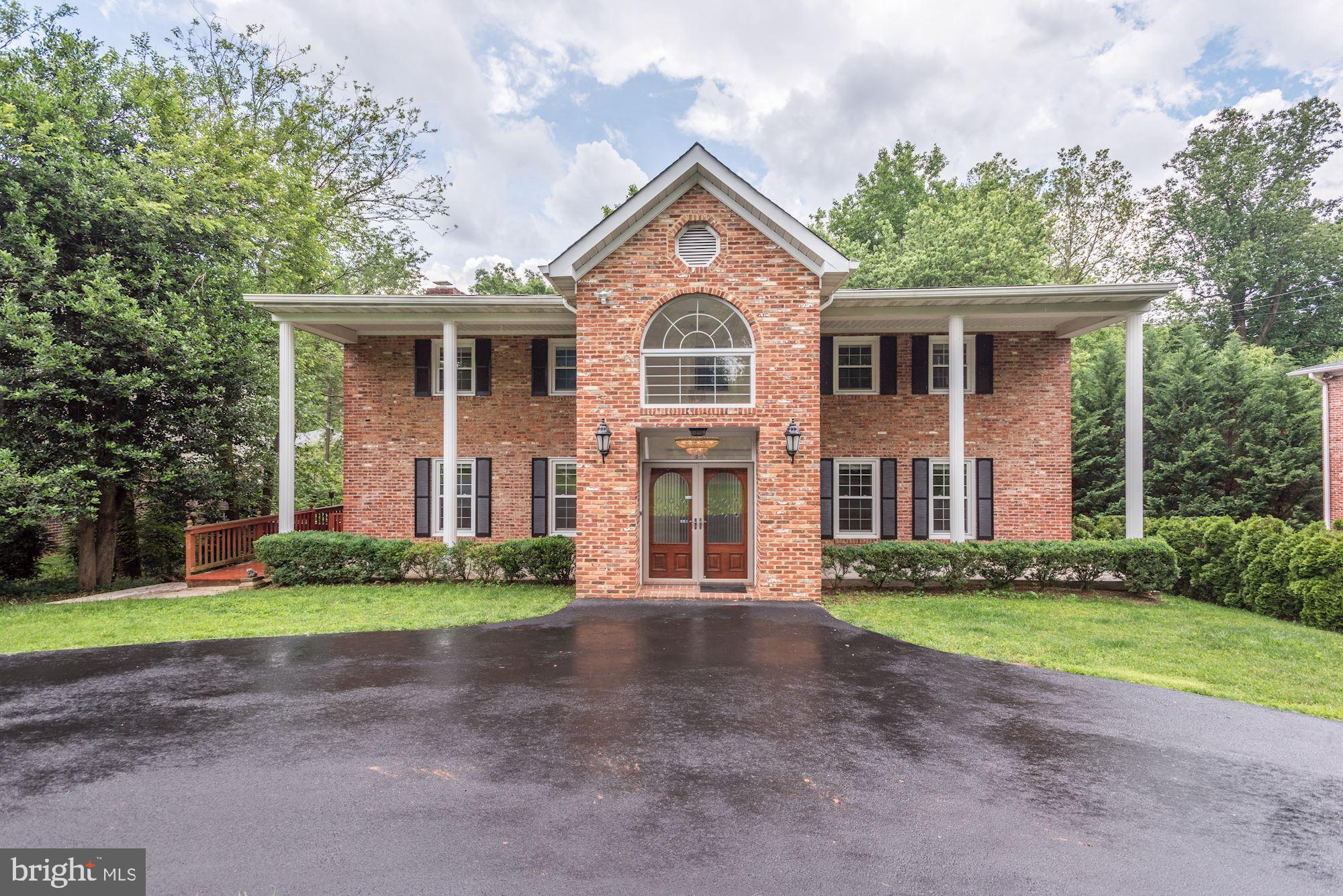 7327 Westerly Lane McLean, VA 22101 - Photo 1 of 35 All Brick Colonial with circular driveway
