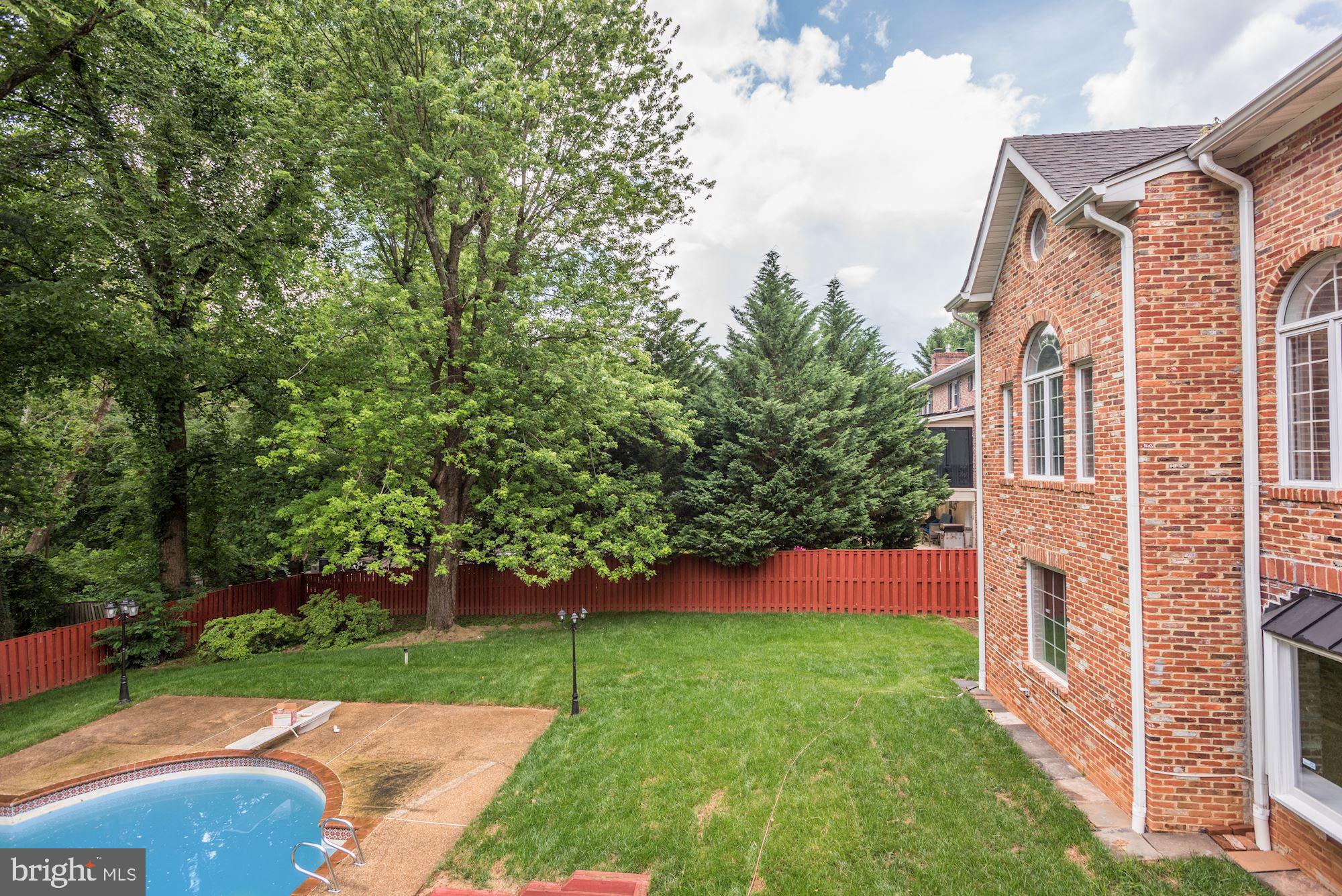 7327 Westerly Lane McLean, VA 22101 - Photo 12 of 35 A private oasis for family and friends