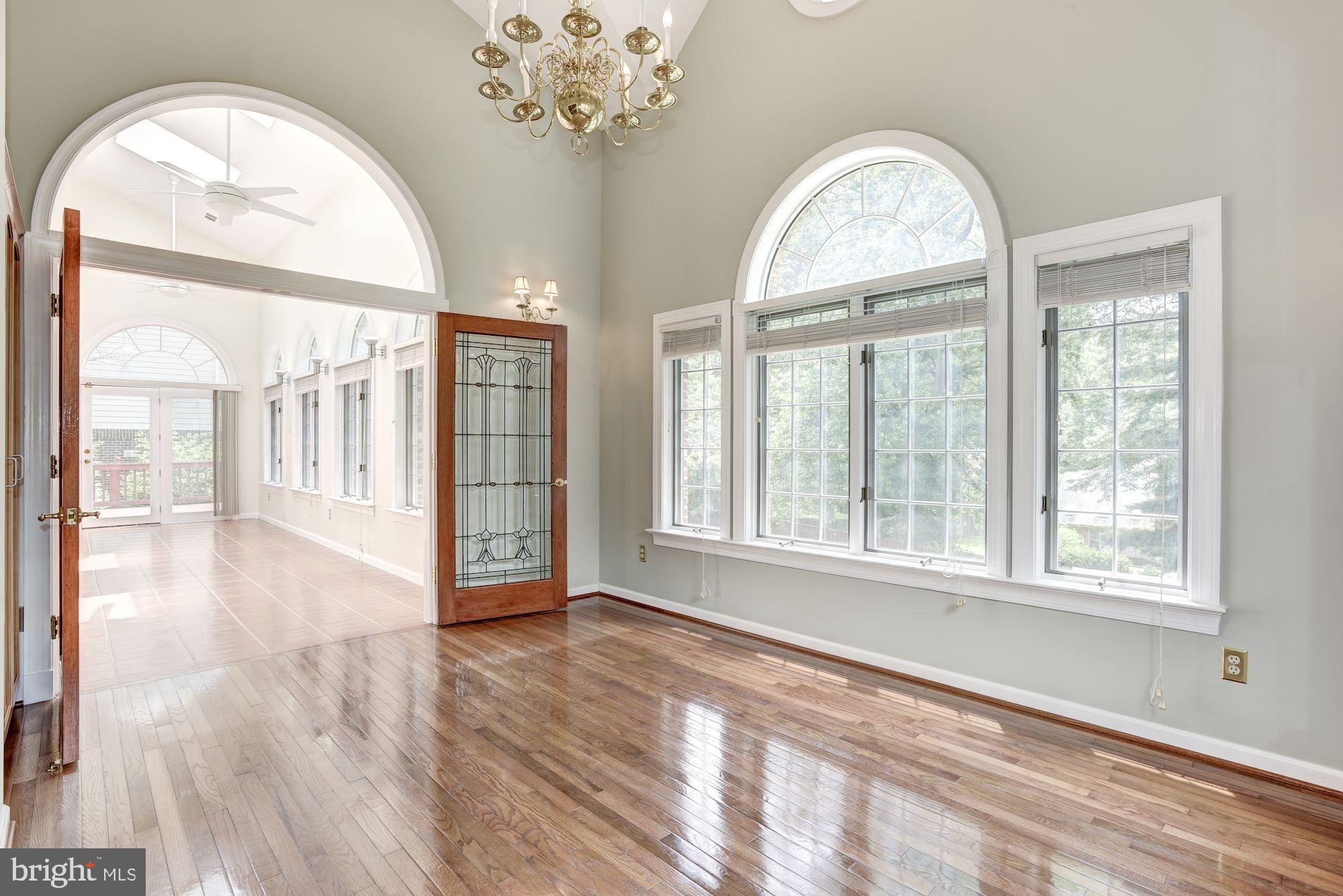 7327 Westerly Lane McLean, VA 22101 - Photo 13 of 35 Dining room, palladium windows; custom doors