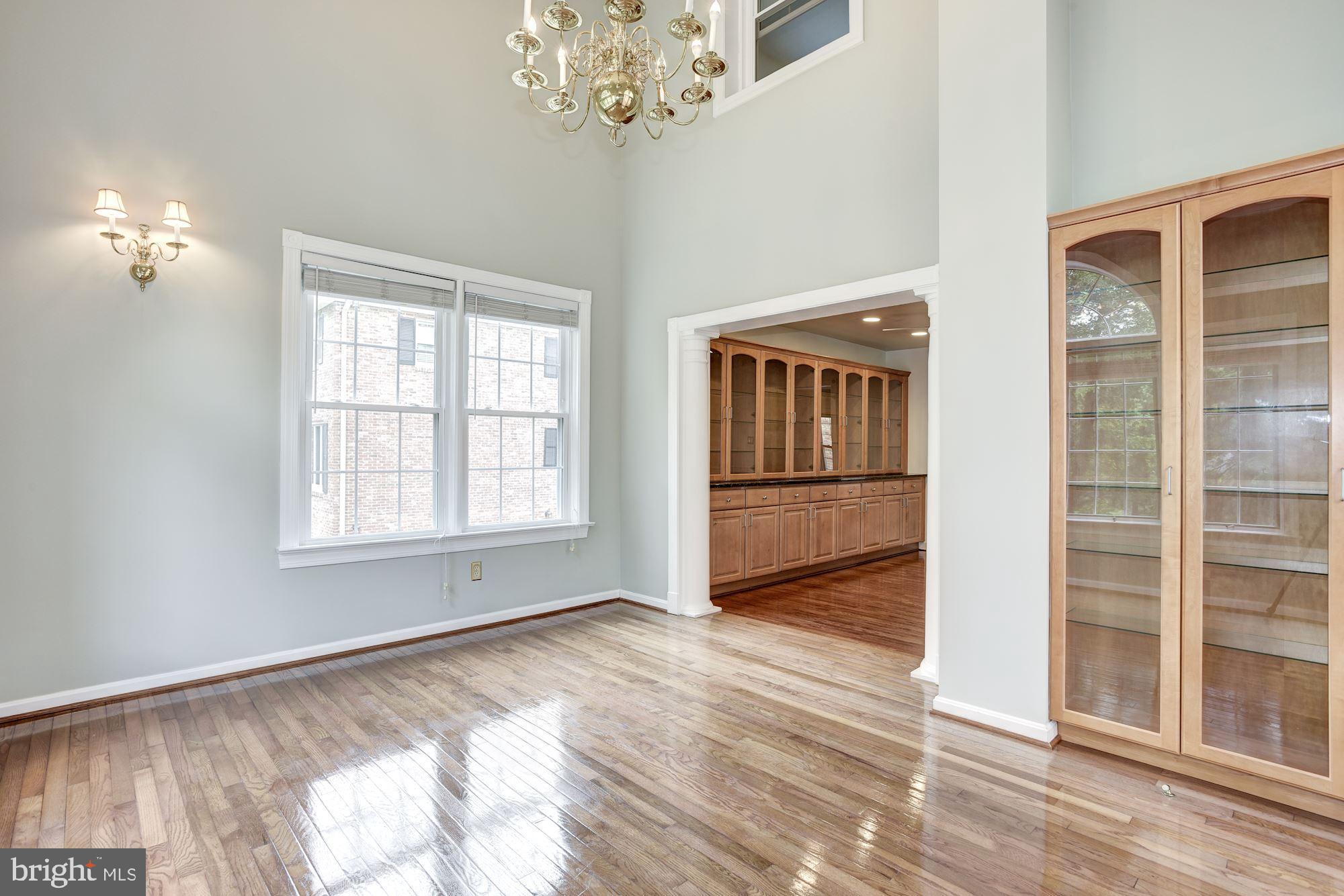 7327 Westerly Lane McLean, VA 22101 - Photo 14 of 35 Large separate dining room; vaulted ceilings