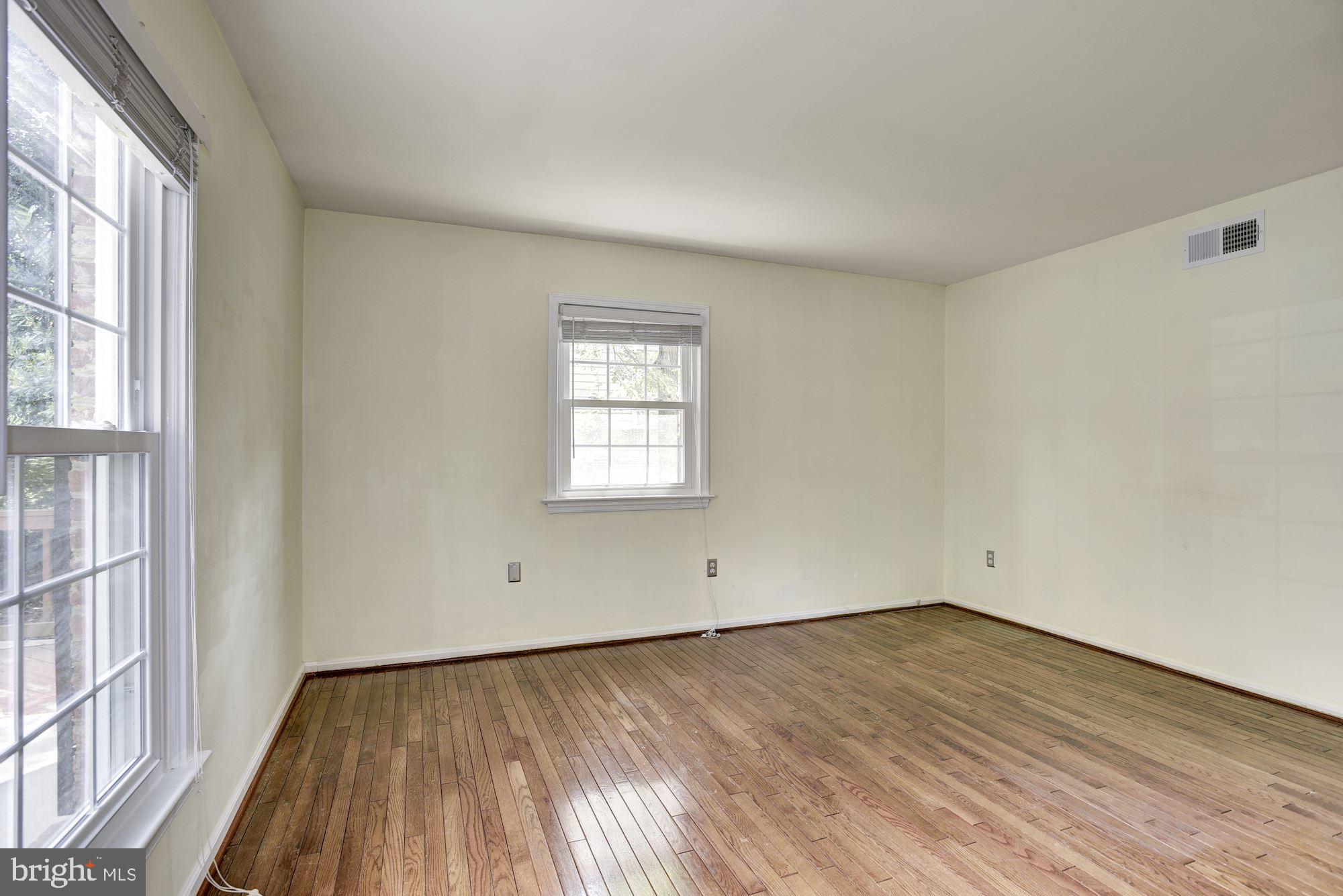 7327 Westerly Lane McLean, VA 22101 - Photo 28 of 35 Loads of light & all new windows