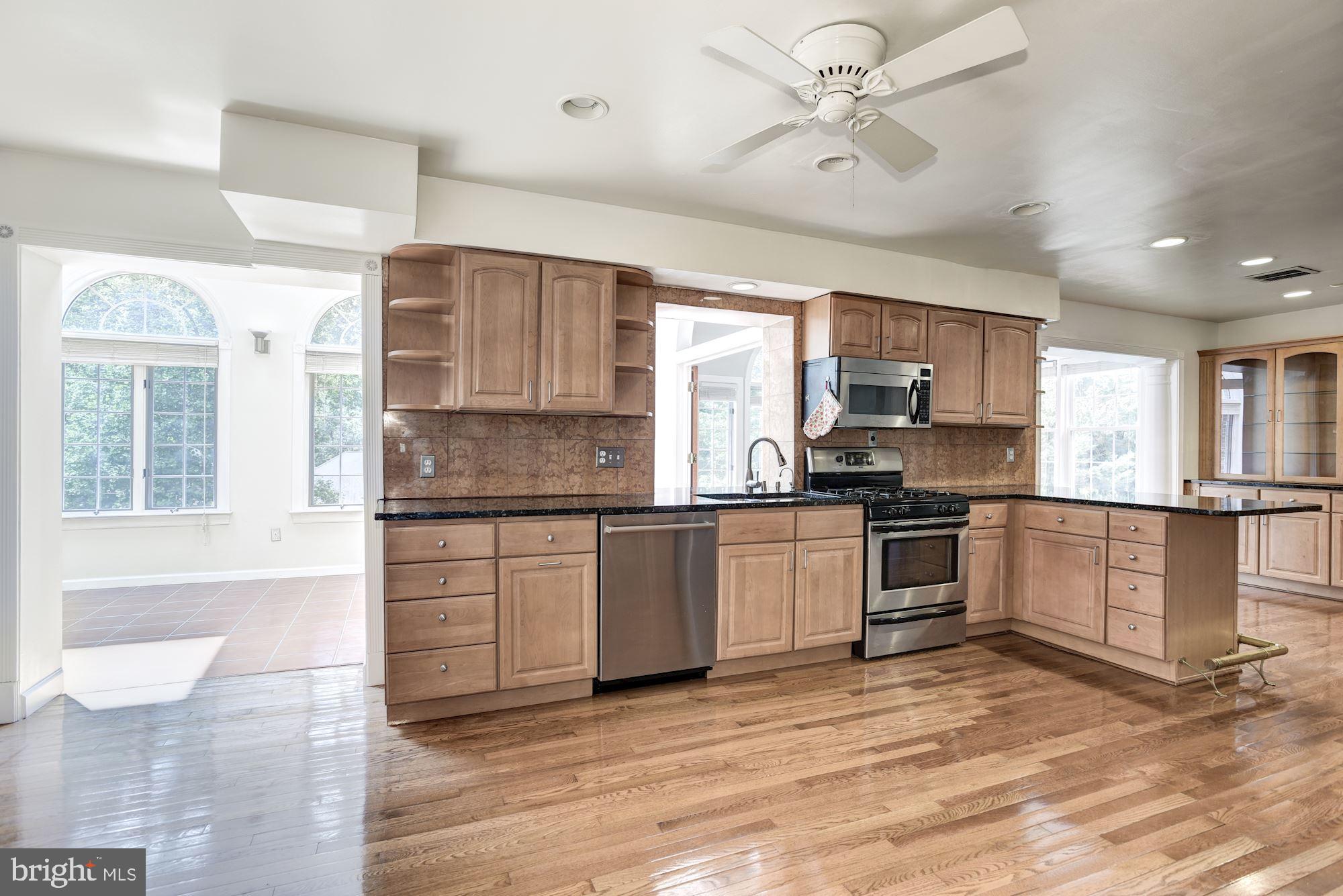 7327 Westerly Lane McLean, VA 22101 - Photo 35 of 35 Very Open Floor Plan with loads of sunshine!