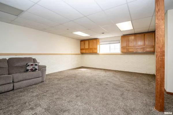 $225,000 | 111 North Jackson Street, Deer Creek, IL 61733