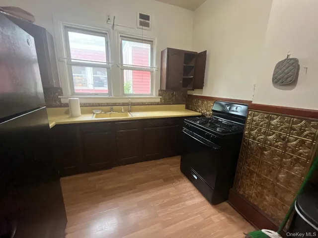 $410,000 | 32 Balding Avenue, Poughkeepsie, NY 12601