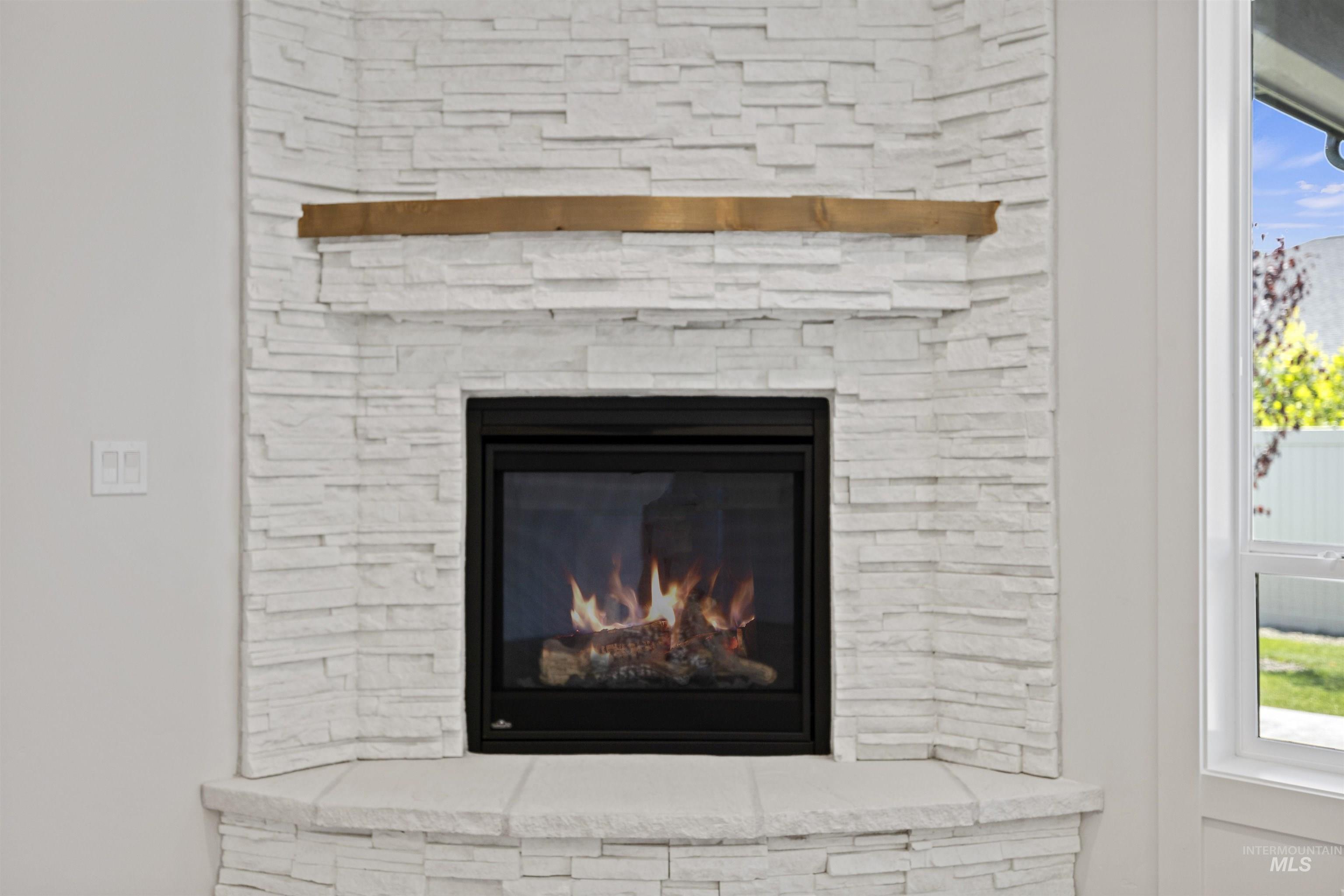 3515 South El Rio Avenue Boise, ID 83709 - Photo 11 of 47 Detailed view of a fireplace