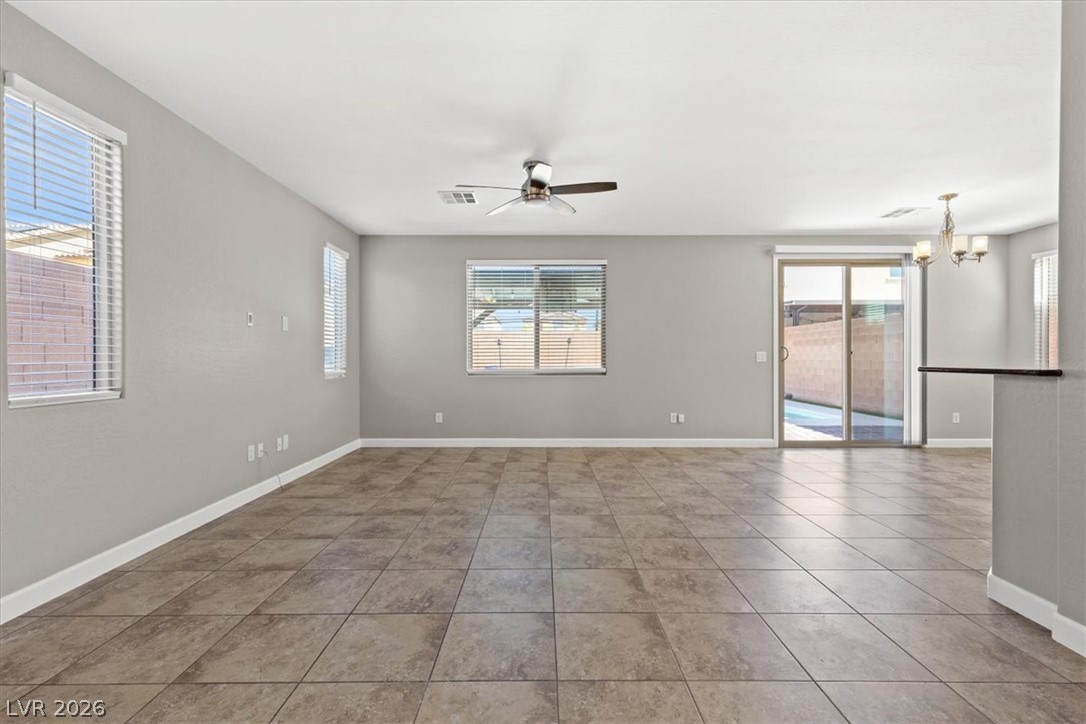 6472 Hamel Avenue Las Vegas, NV 89122 - Photo 5 of 58 Gallery Image 5