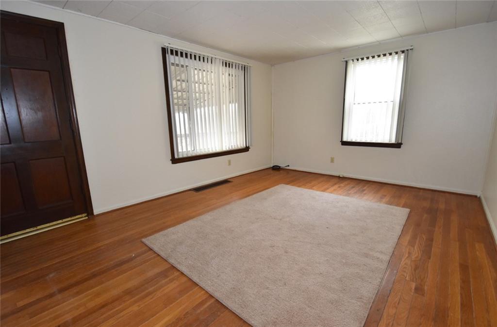 763 Valley Road Ambridge, PA 15003 - Photo 3 of 18 Gallery Image 3
