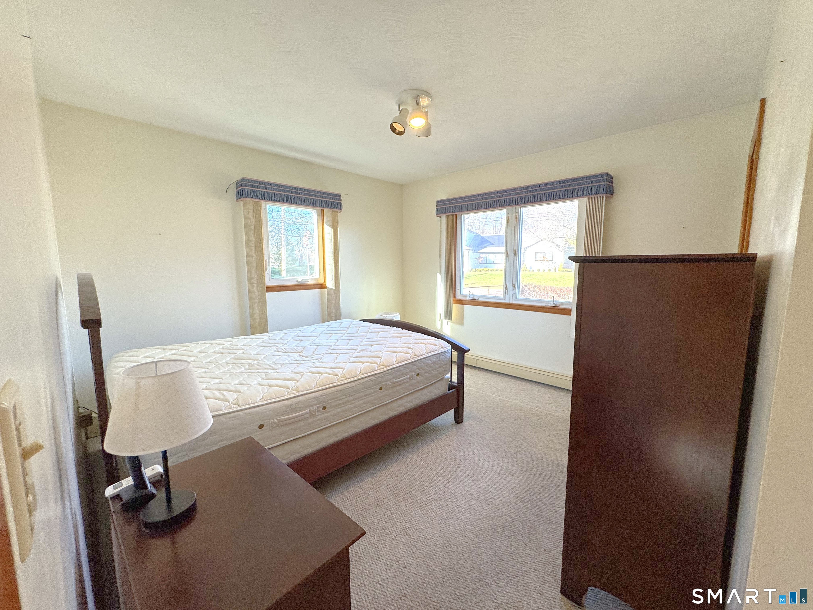 121 Richfield Road Bridgeport, CT 06606 - Photo 25 of 40