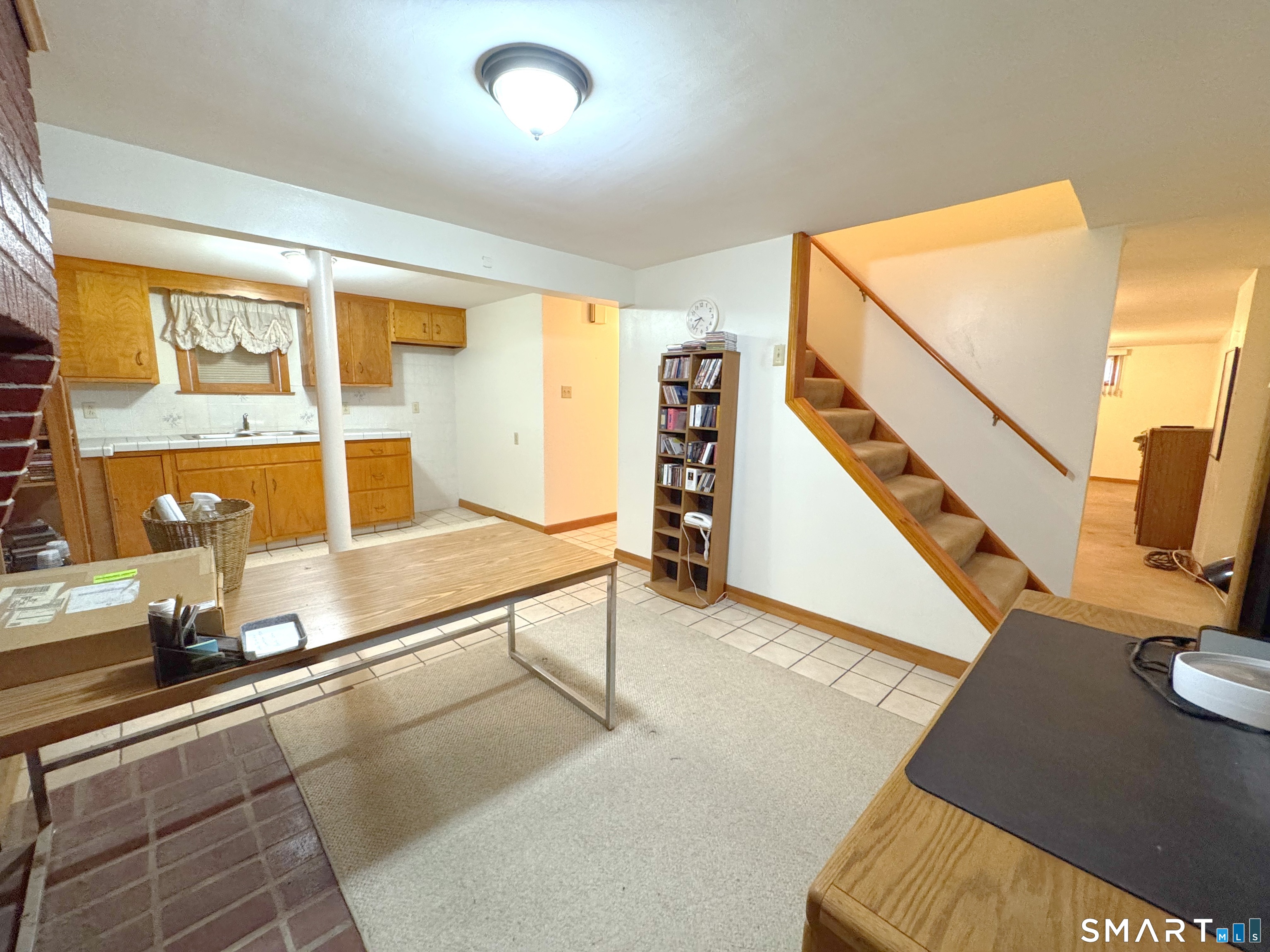 121 Richfield Road Bridgeport, CT 06606 - Photo 37 of 40 Office area lower level