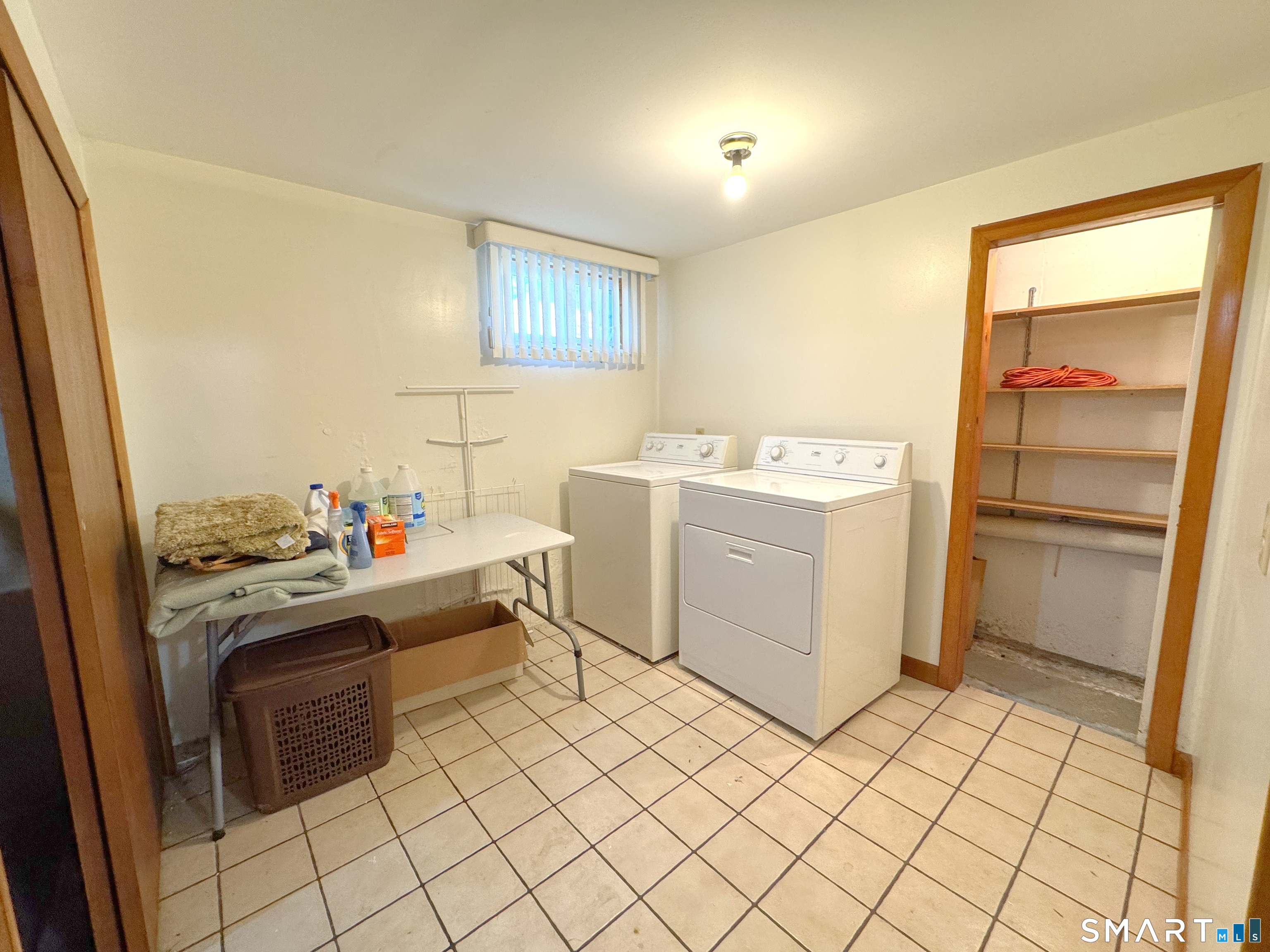 121 Richfield Road Bridgeport, CT 06606 - Photo 38 of 40