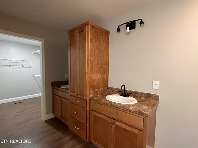 $329,900 | 560 St Anthony Drive, Jamestown, TN 38556