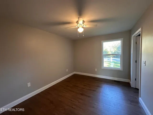 $329,900 | 560 St Anthony Drive, Jamestown, TN 38556