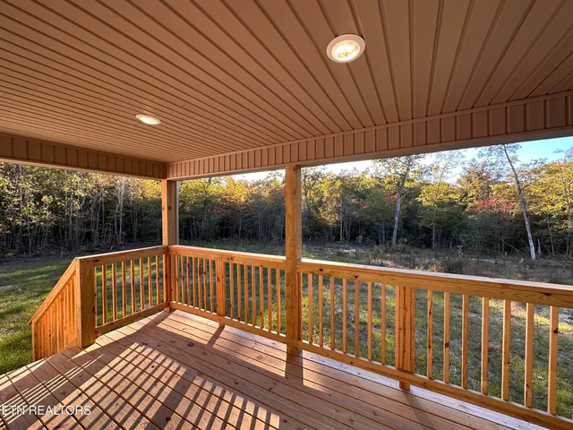 $329,900 | 560 St Anthony Drive, Jamestown, TN 38556