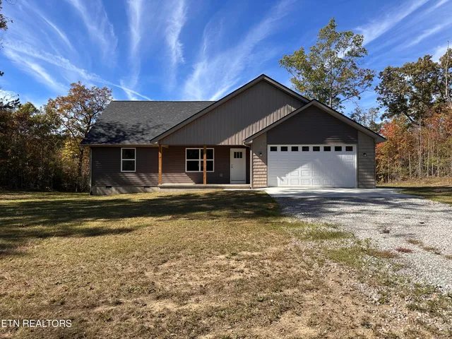 $329,900 | 560 St Anthony Drive, Jamestown, TN 38556