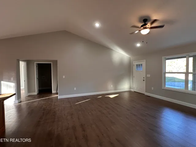 $329,900 | 560 St Anthony Drive, Jamestown, TN 38556