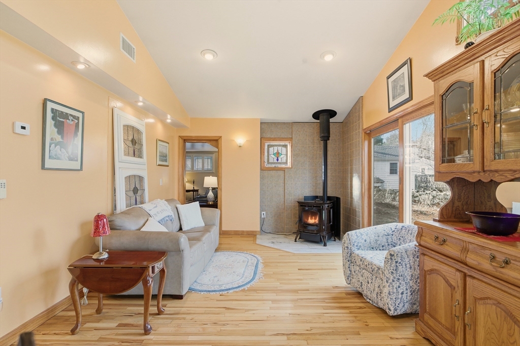 1282 E Road Tiverton, RI 02878 - Photo 16 of 42