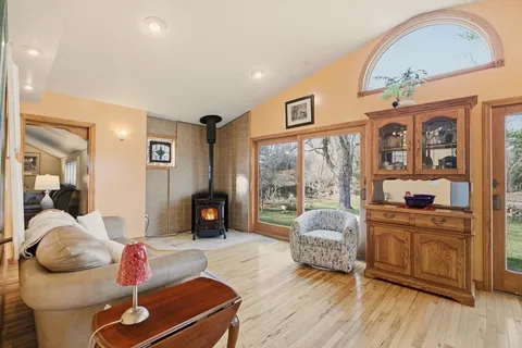 $749,000 | 1282 E Road, Tiverton, RI 02878