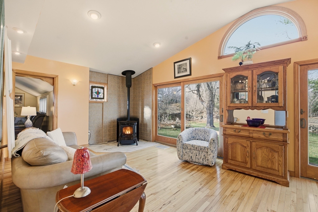 1282 E Road Tiverton, RI 02878 - Photo 17 of 42