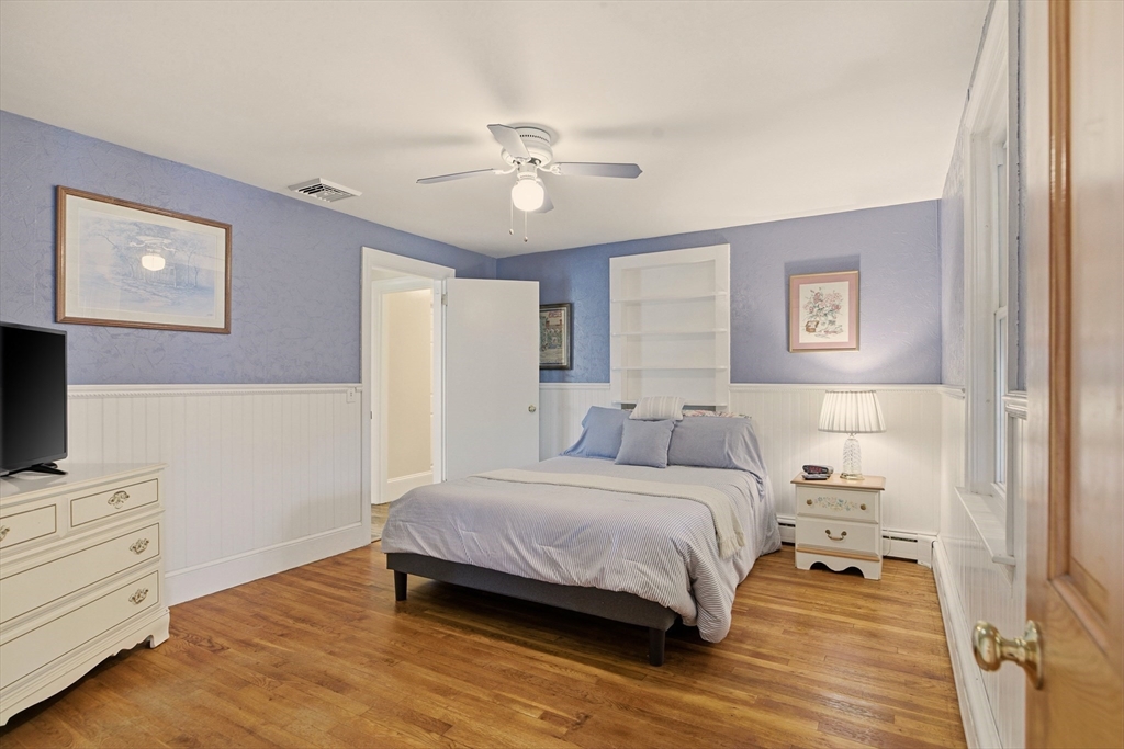 1282 E Road Tiverton, RI 02878 - Photo 24 of 42