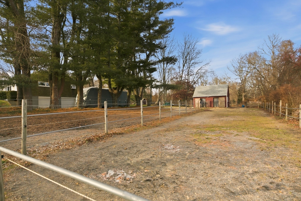 1282 E Road Tiverton, RI 02878 - Photo 38 of 42