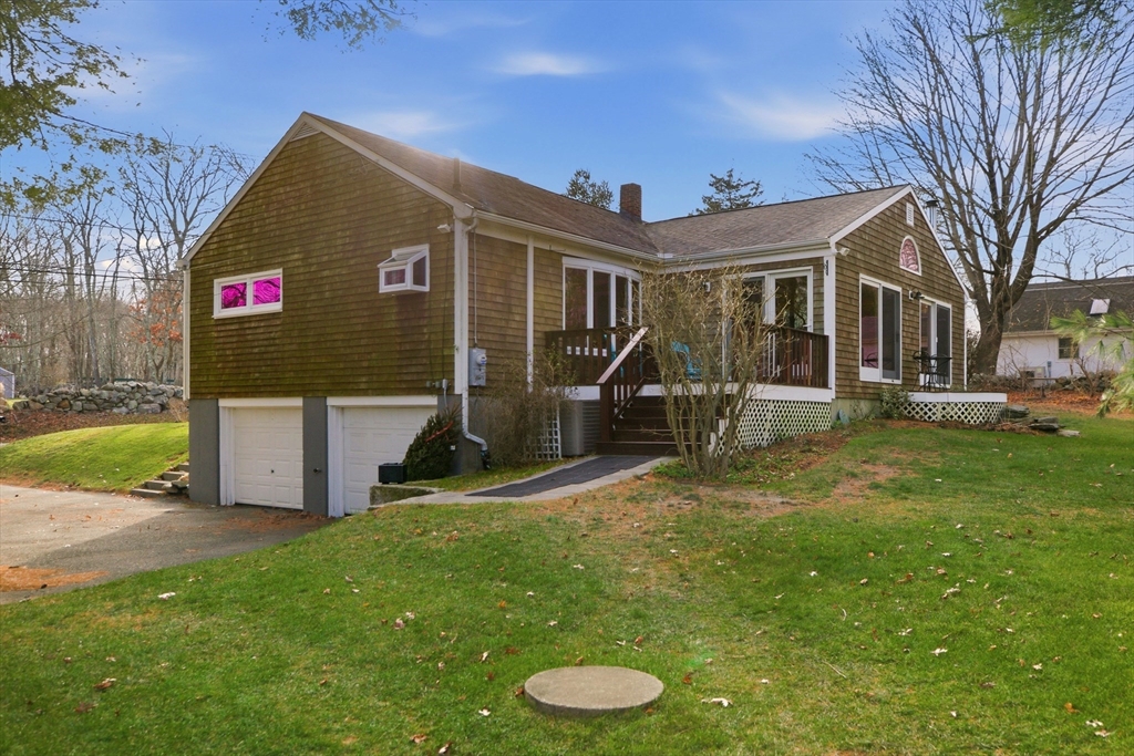 1282 E Road Tiverton, RI 02878 - Photo 7 of 42