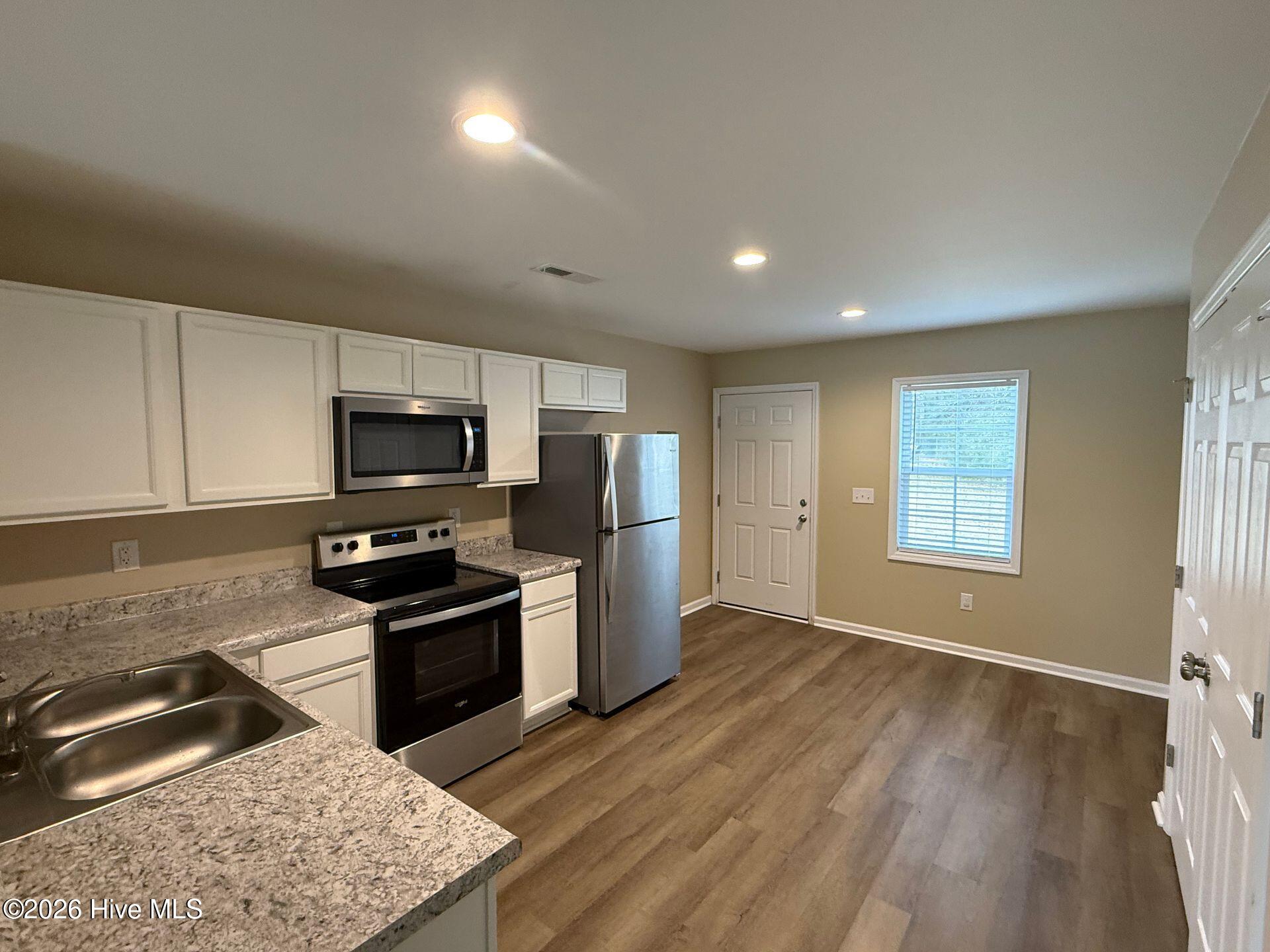 201 Fire Tower Road, Unit 6 Richlands, NC 28574 - Photo 2 of 8 kitchen