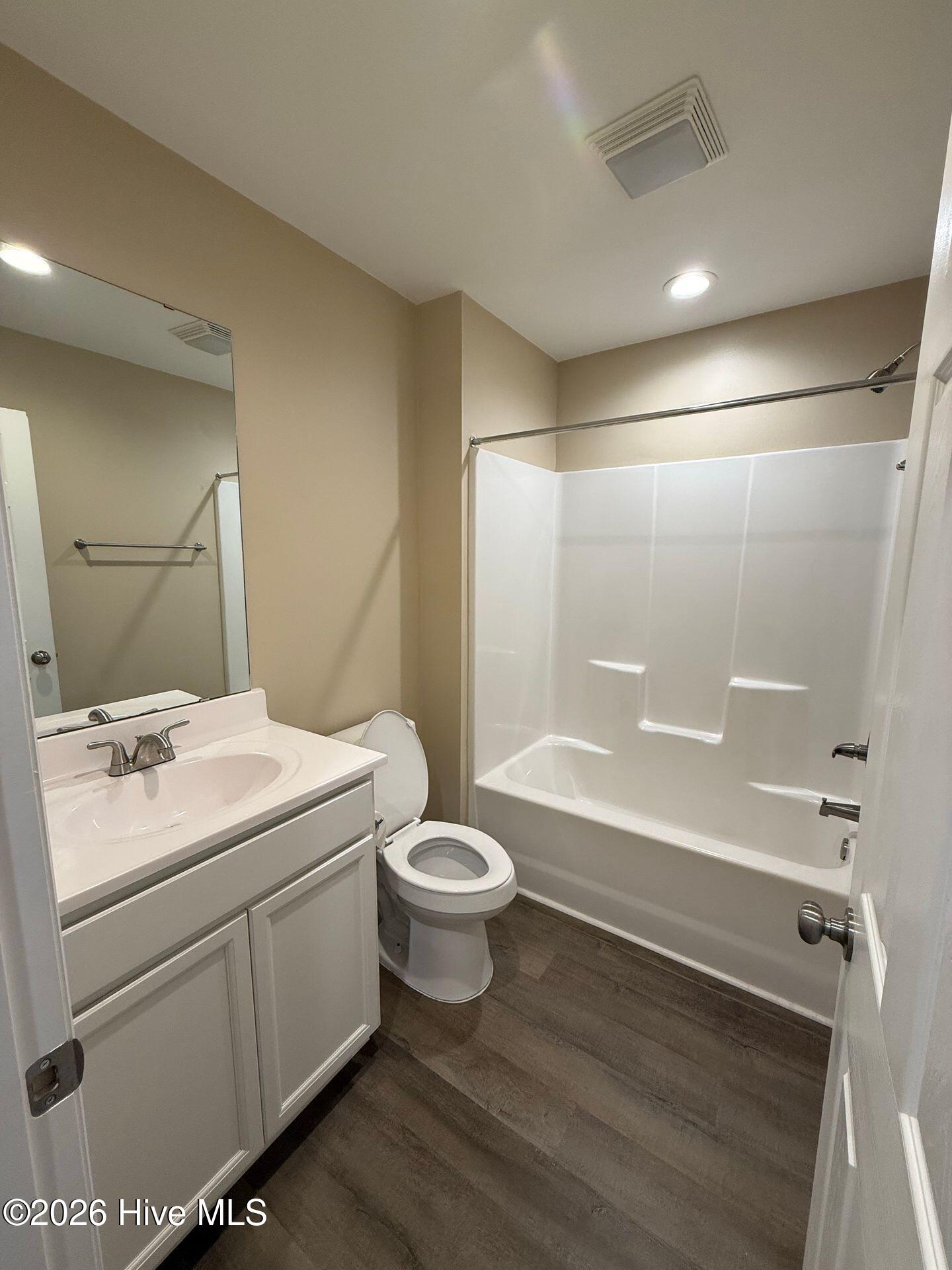 201 Fire Tower Road, Unit 6 Richlands, NC 28574 - Photo 5 of 8 rear bathroom
