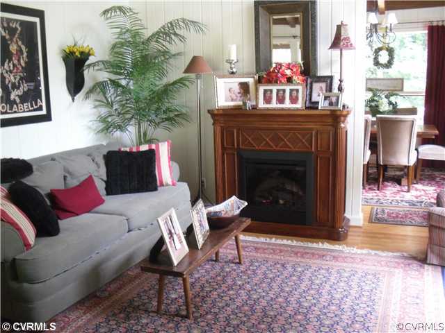 1311 River Road West Crozier, VA 23039 - Photo 8 of 12 Living Room