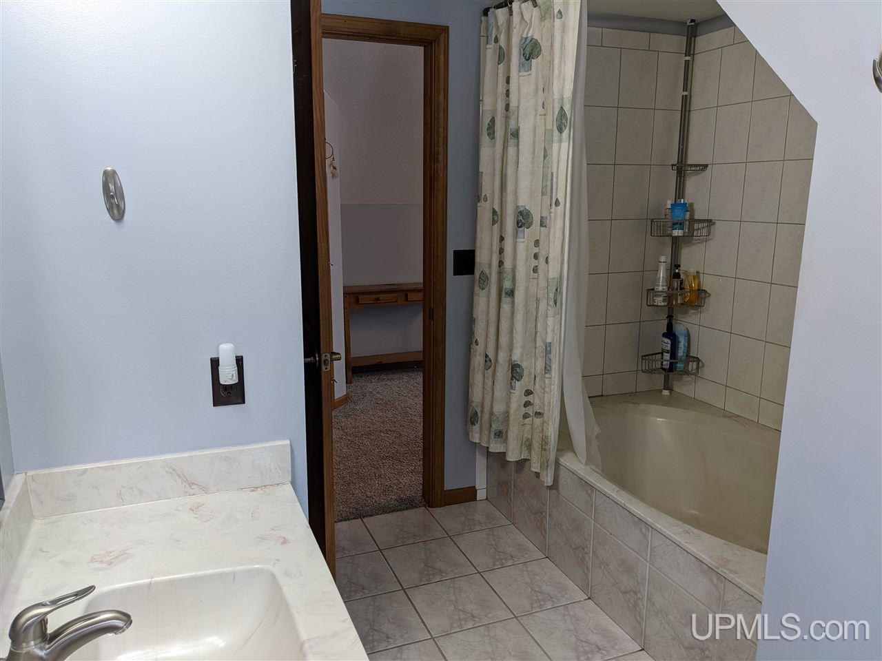 160 Miller Road Gwinn, MI 49841 - Photo 18 of 27