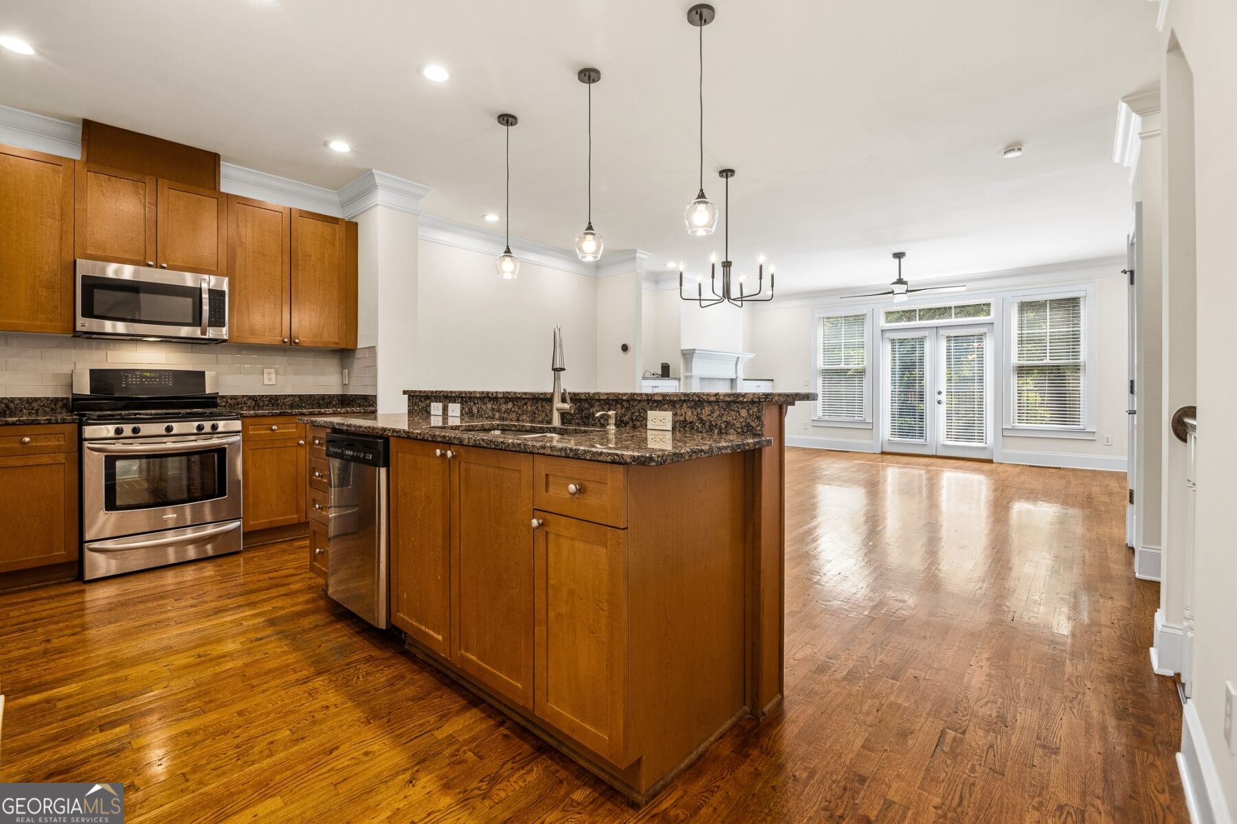 213 Knob Hills Circle Decatur, GA 30030 - Photo 6 of 25 Gallery Image 6
