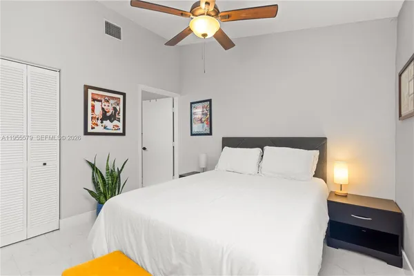 $2,200 | Walnut Creek, Pembroke Pines, FL 33024
