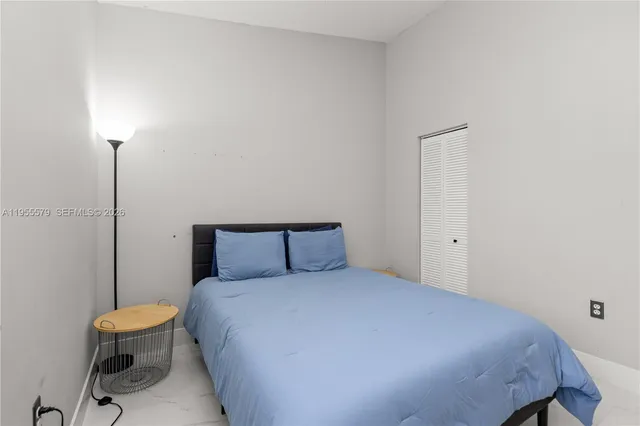 $2,400 | Walnut Creek, Pembroke Pines, FL 33024