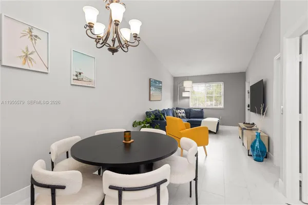 $2,200 | Walnut Creek, Pembroke Pines, FL 33024