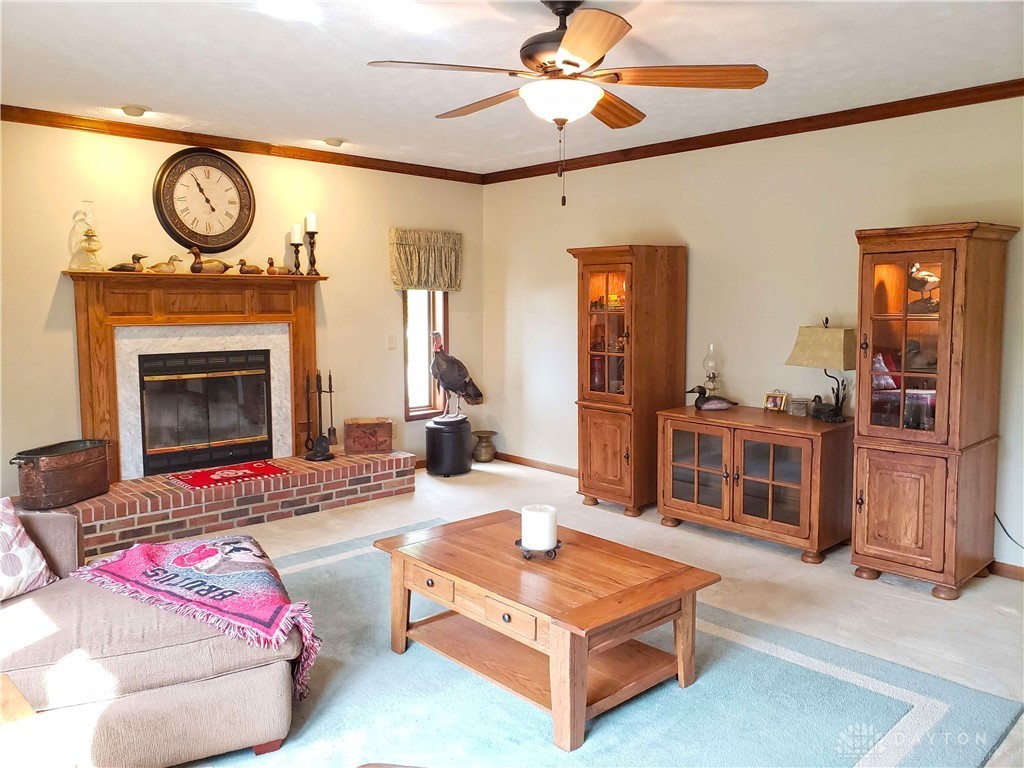 4137 Straley Road Xenia, OH 45385 - Photo 5 of 55
