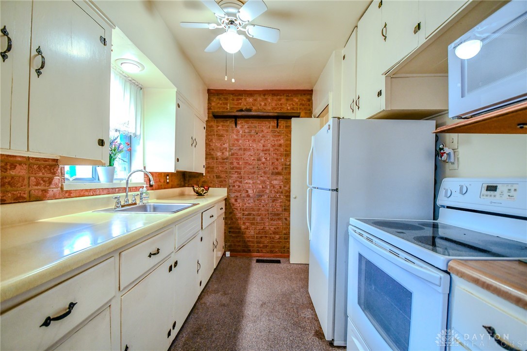 333 South Bromfield Road Kettering, OH 45429 - Photo 12 of 34