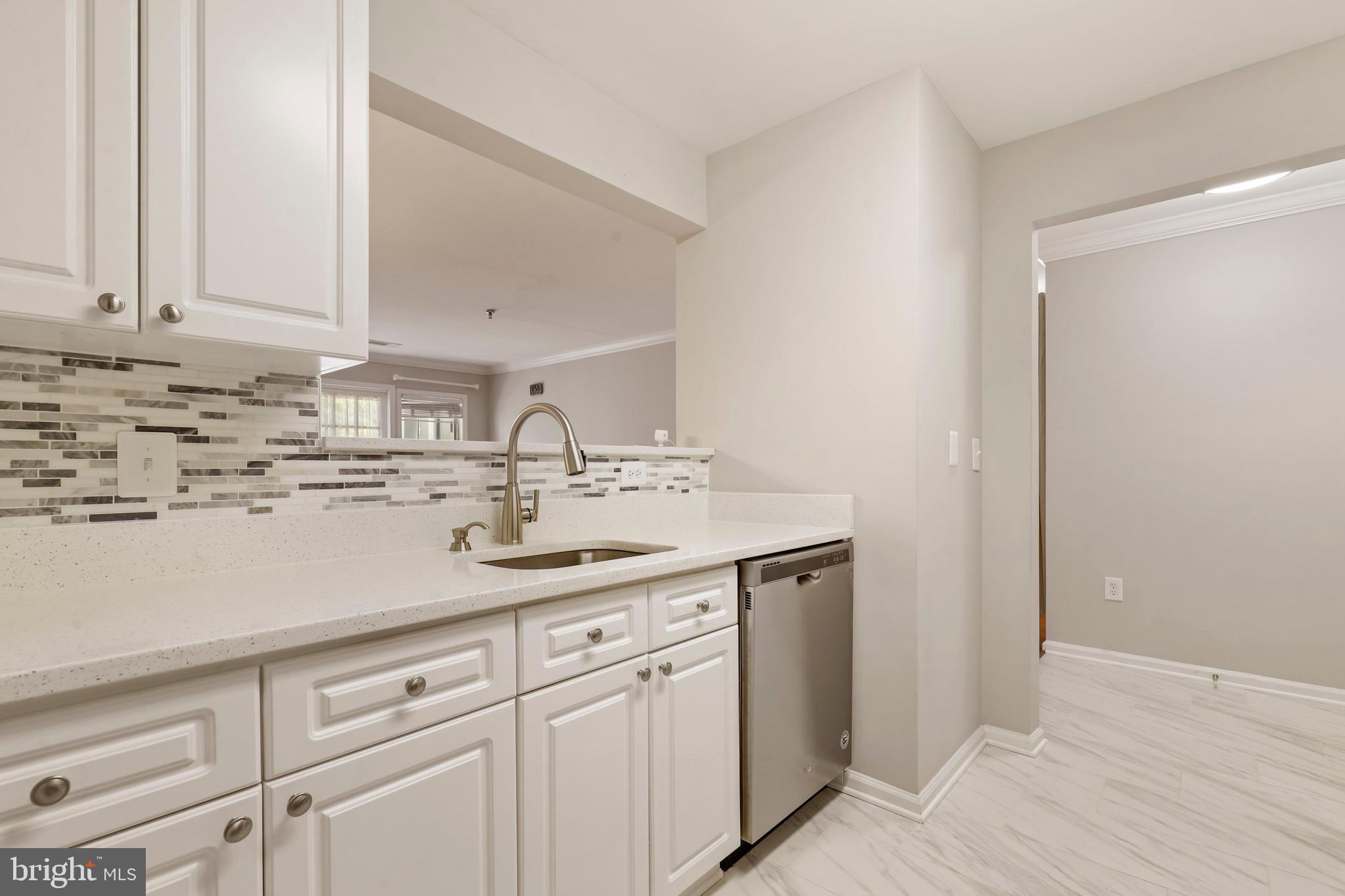 5565 Seminary Road, Unit 216 Falls Church, VA 22041 - Photo 14 of 39