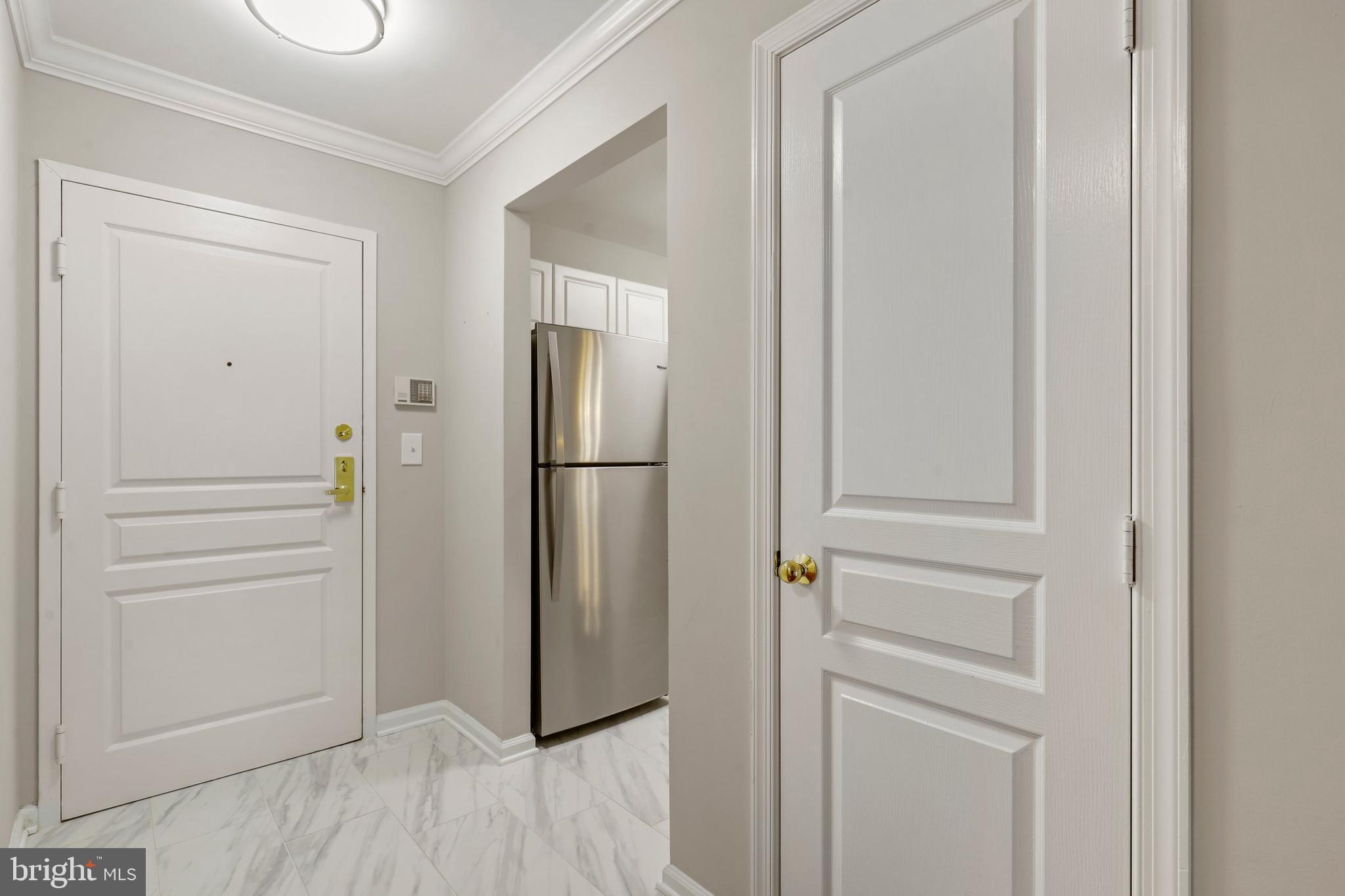 5565 Seminary Road, Unit 216 Falls Church, VA 22041 - Photo 16 of 39