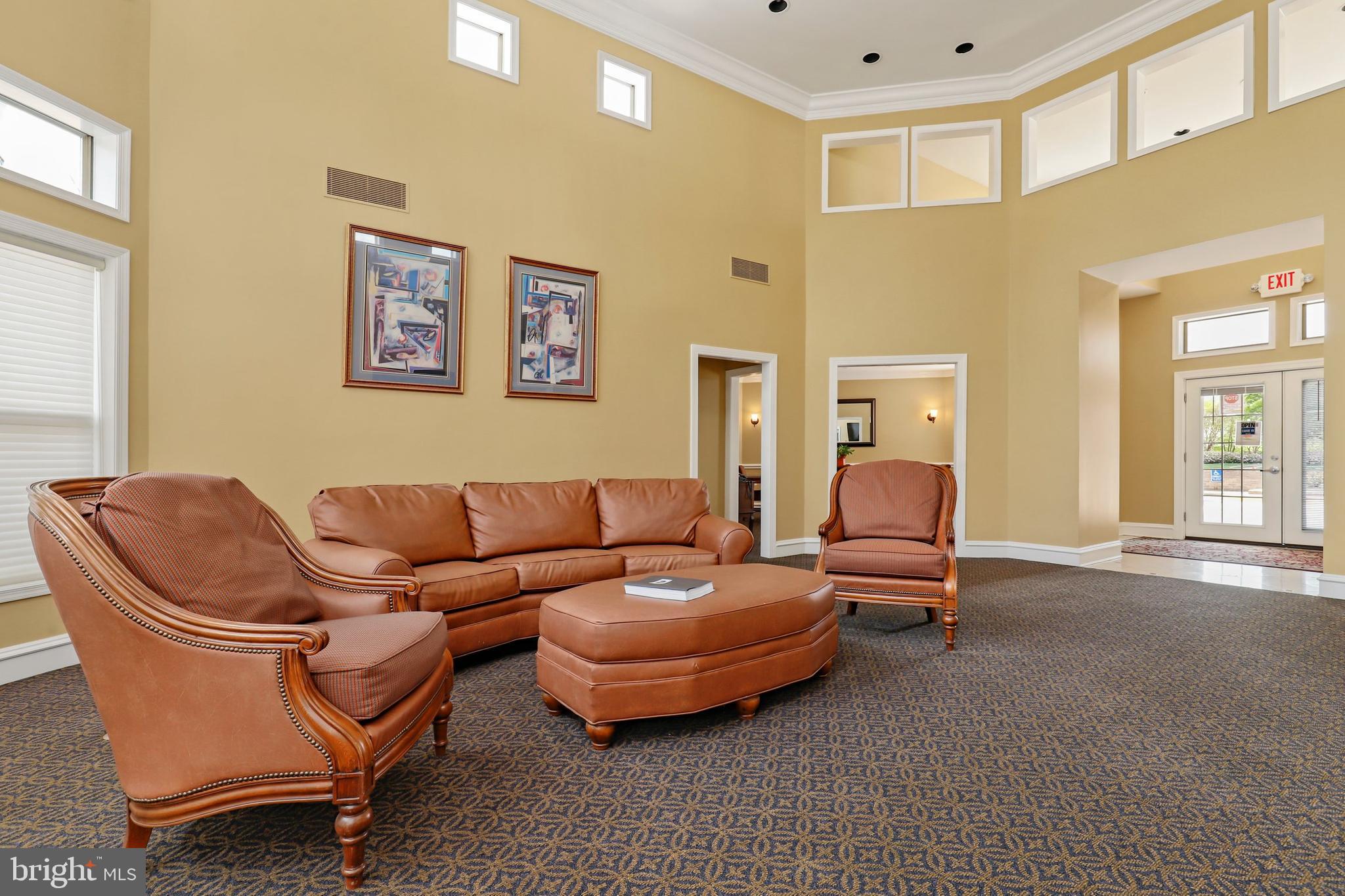 5565 Seminary Road, Unit 216 Falls Church, VA 22041 - Photo 4 of 39
