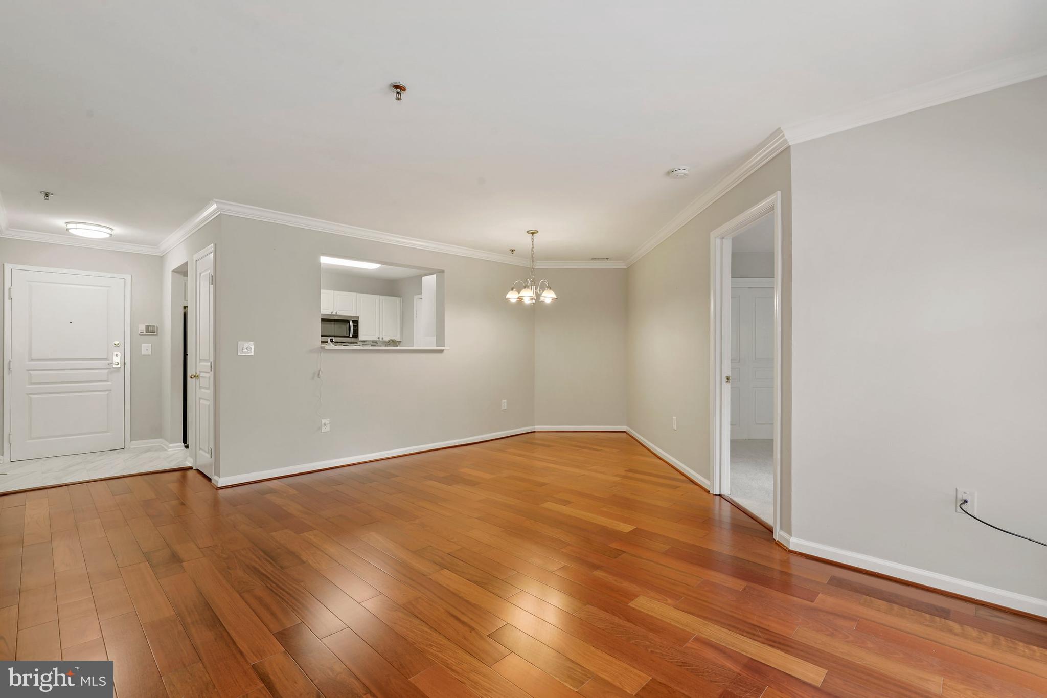 5565 Seminary Road, Unit 216 Falls Church, VA 22041 - Photo 9 of 39