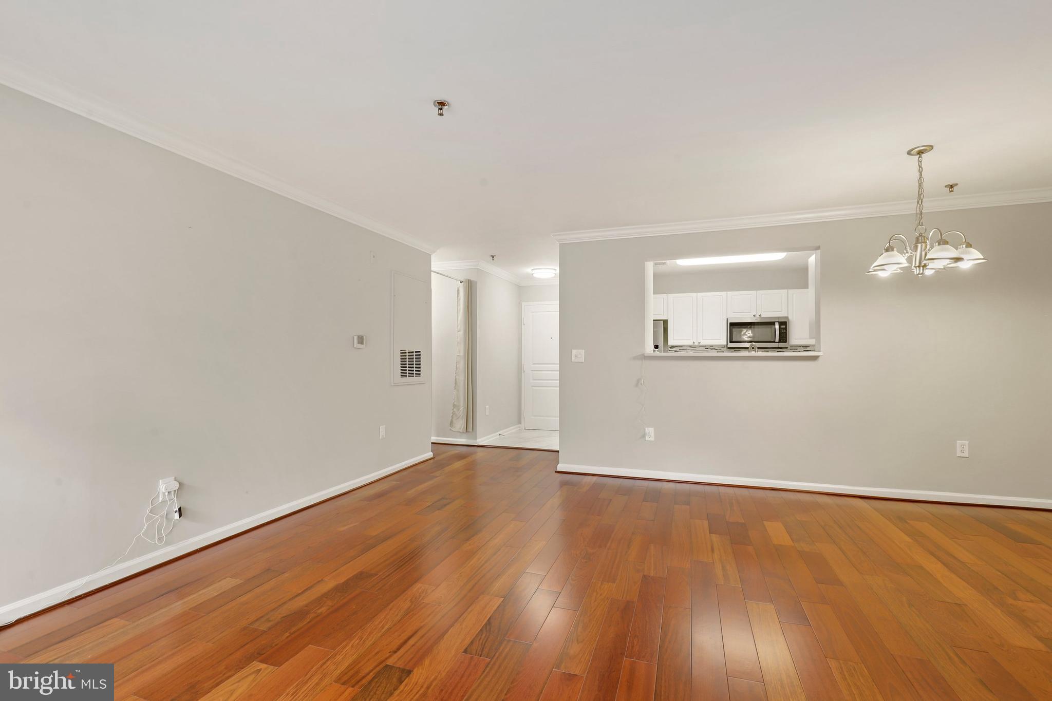 5565 Seminary Road, Unit 216 Falls Church, VA 22041 - Photo 10 of 39