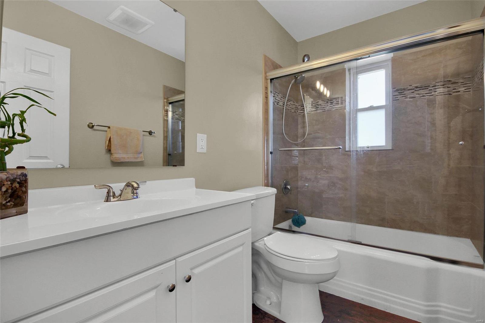 6327 Heege Road St. Louis, MO 63123 - Photo 14 of 24 Gallery Image 14