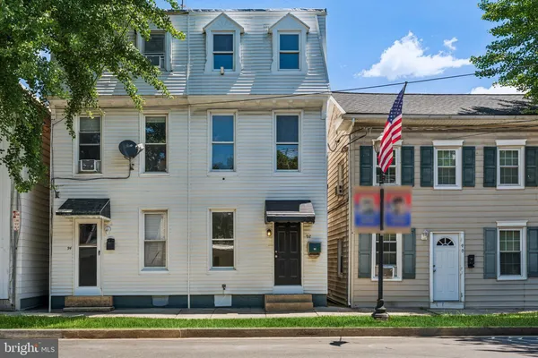 $2,250 | 92 Pennsylvania Avenue, Westminster, MD 21157
