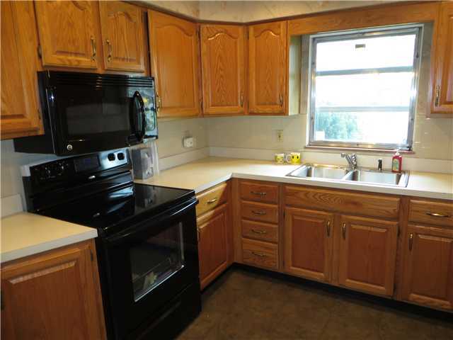 1391 Kenwick Road Columbus, OH 43209 - Photo 7 of 17 Gallery Image 7