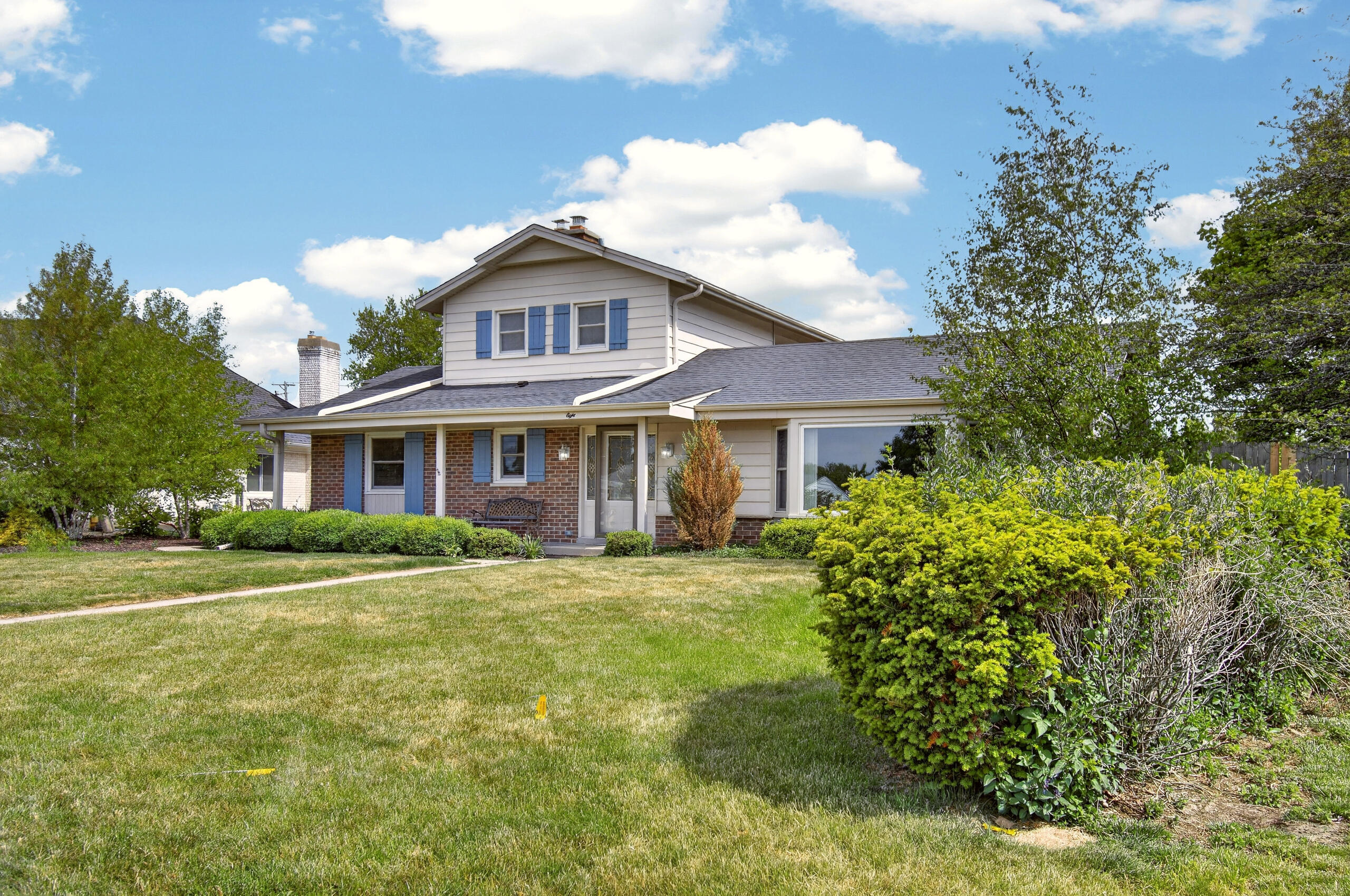 8 Steeplechase Drive Racine, WI 53402 - Photo 3 of 45 001_DSC_1177