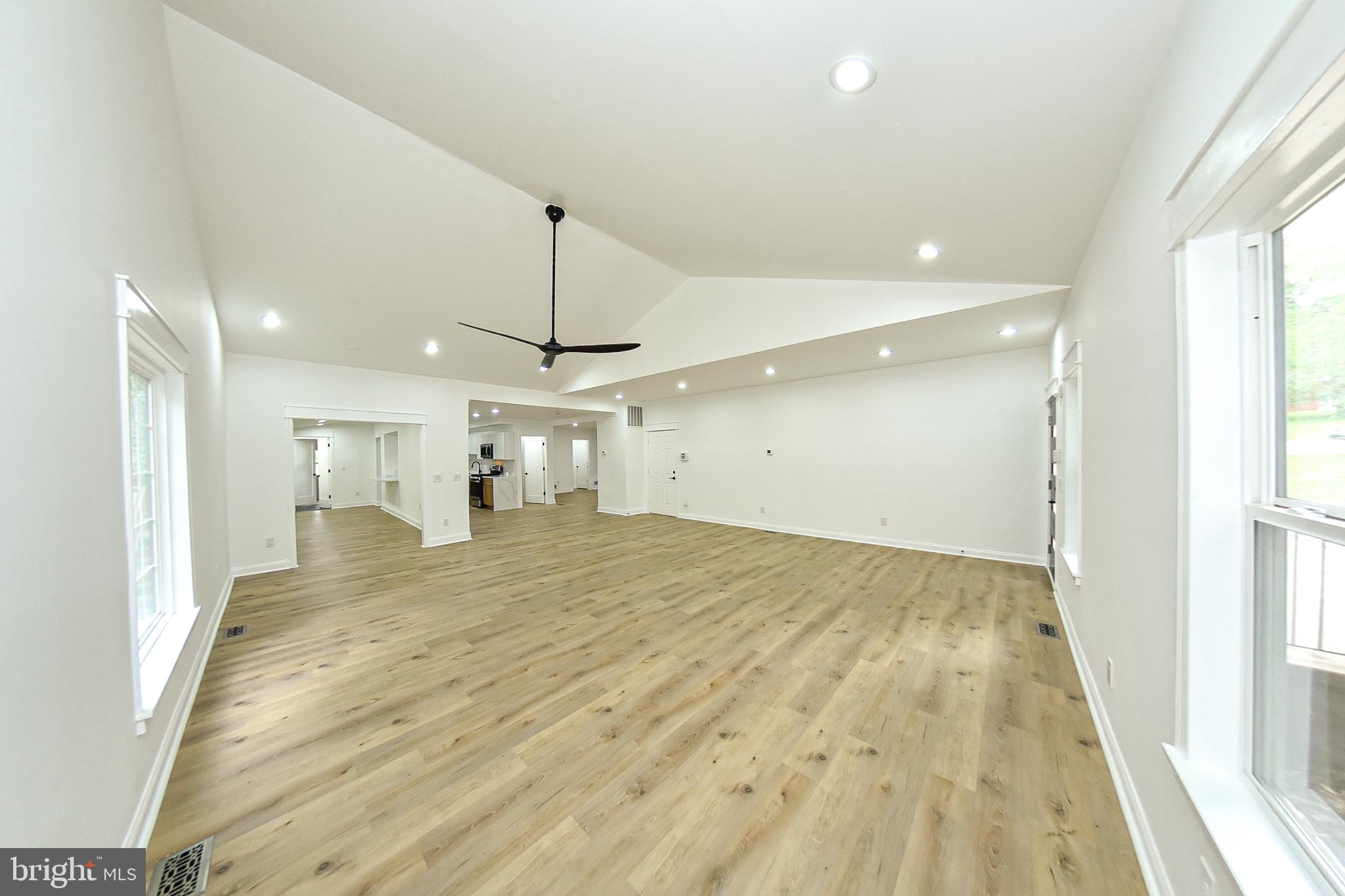 3704 Suitland Road Southeast Washington, DC 20020 - Photo 25 of 70 Spacious, airy living area awaits you.
