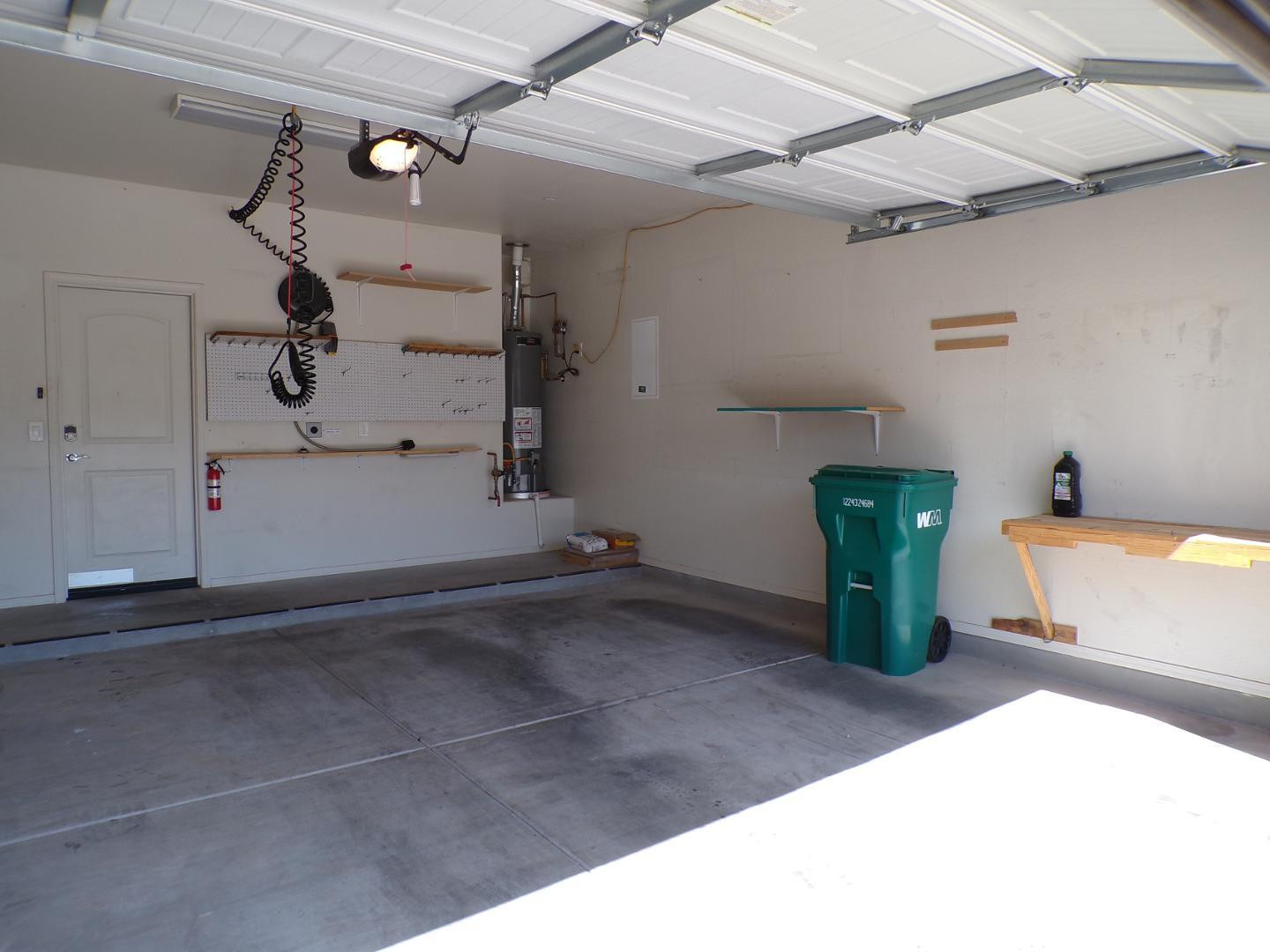 844 Tiablanca Road Clarkdale, AZ 86324 - Photo 10 of 12 a view of a garage