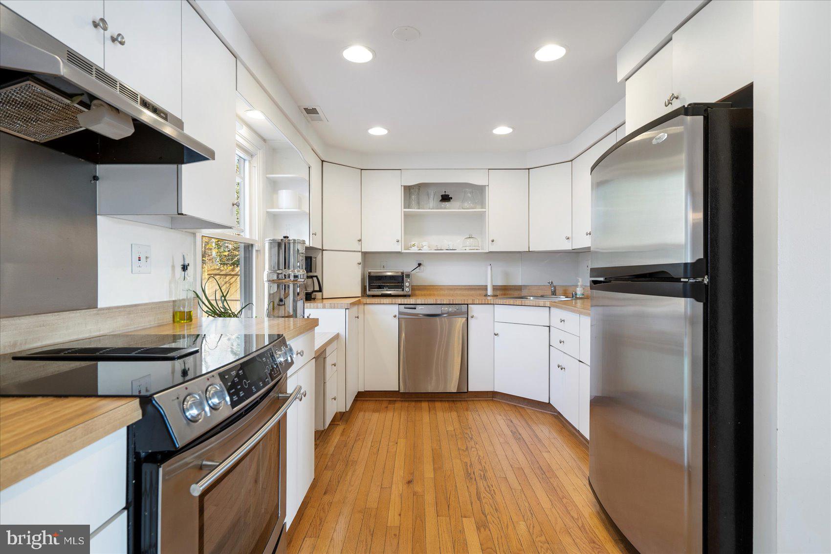 1322 Ava Road Severn, MD 21144 - Photo 13 of 44 Kitchen