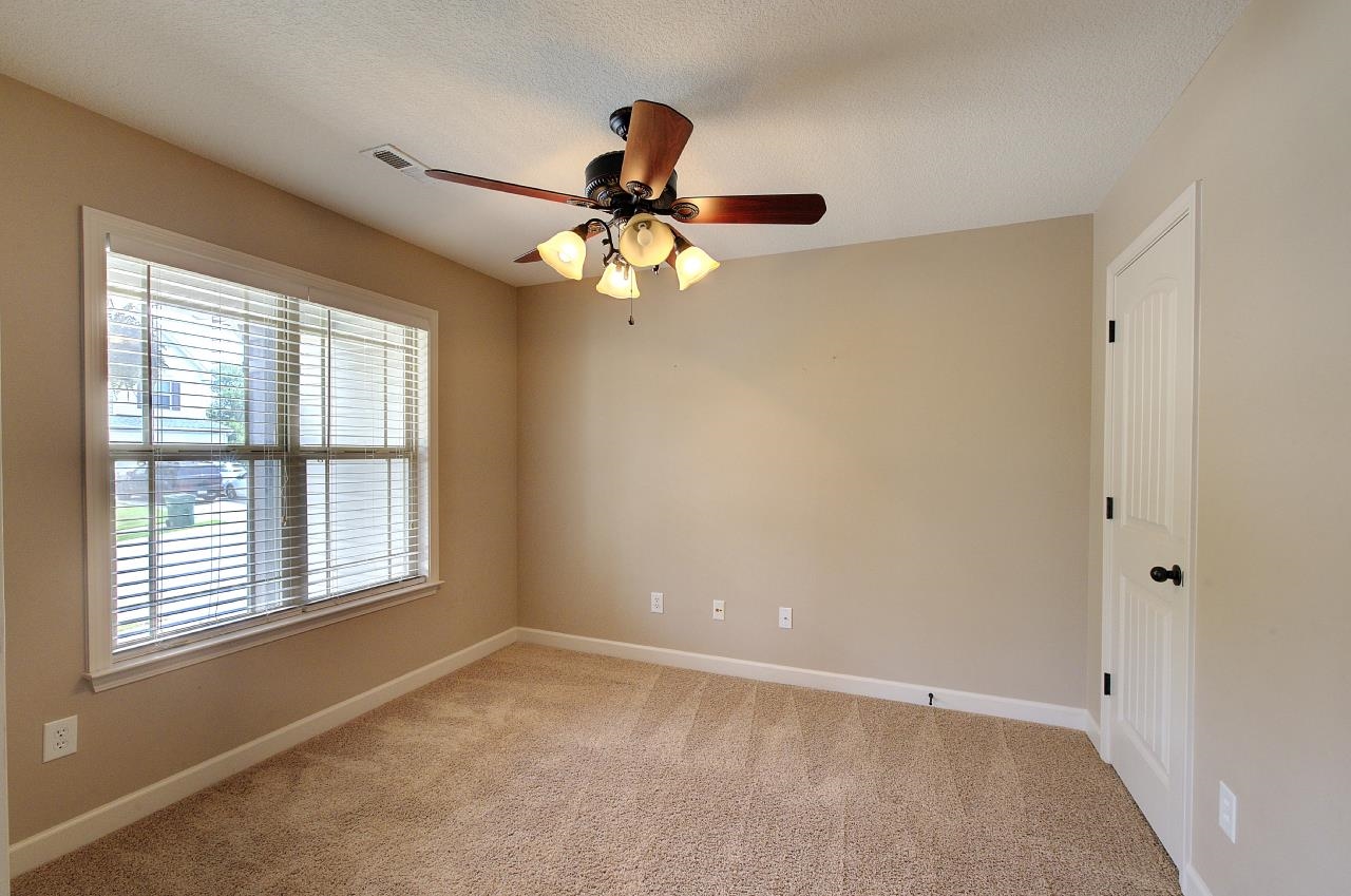 411 Shoreline Boulevard Boiling Springs, SC 29316 - Photo 9 of 50