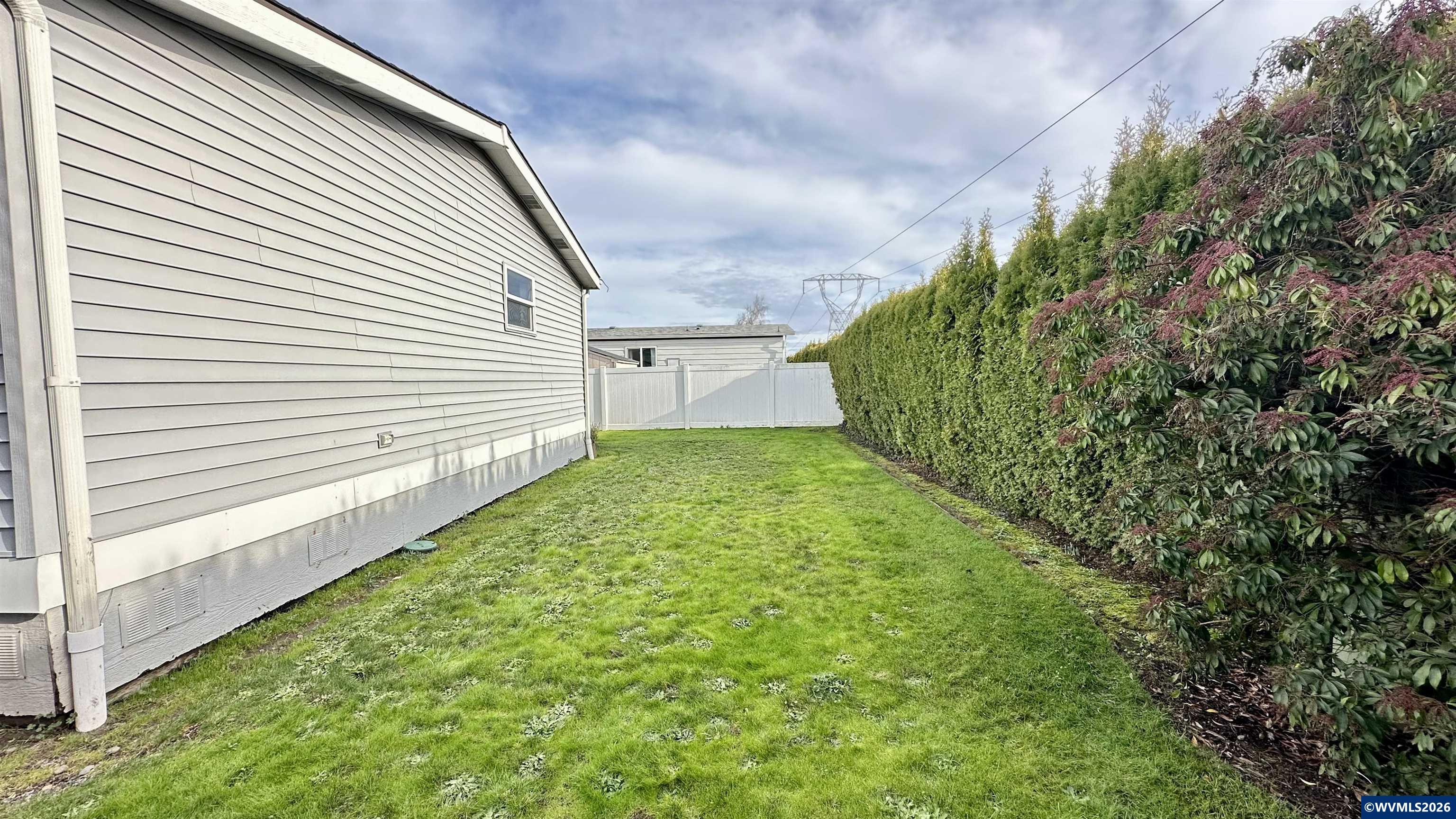 5422 Portland Road Northeast, Unit 117 Salem, OR 97305 - Photo 38 of 45 Gallery Image 38